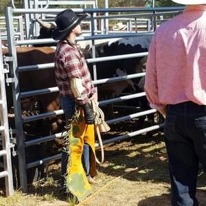 Meet your Posher, Travis